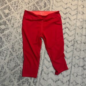 Women’s Athleta Red Capri Leggings Vibrant Athletic Wear